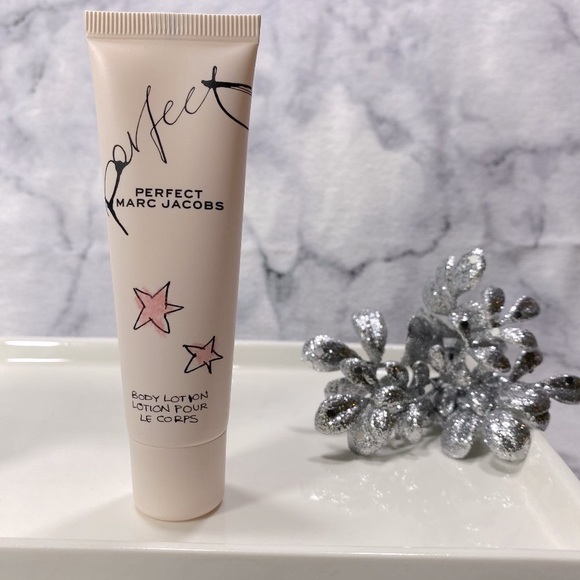 Marc Jacobs Perfect Body Lotion, Smooth, Floral, NEW - 1.0 oz. 30 ml. - Picture 2 of 9